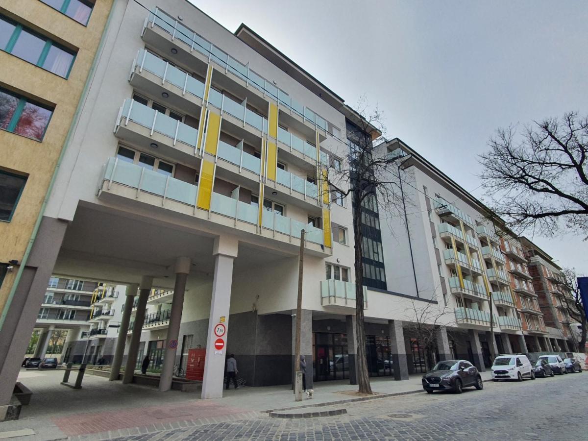 Park West Apartment - Free Parking بودابست المظهر الخارجي الصورة