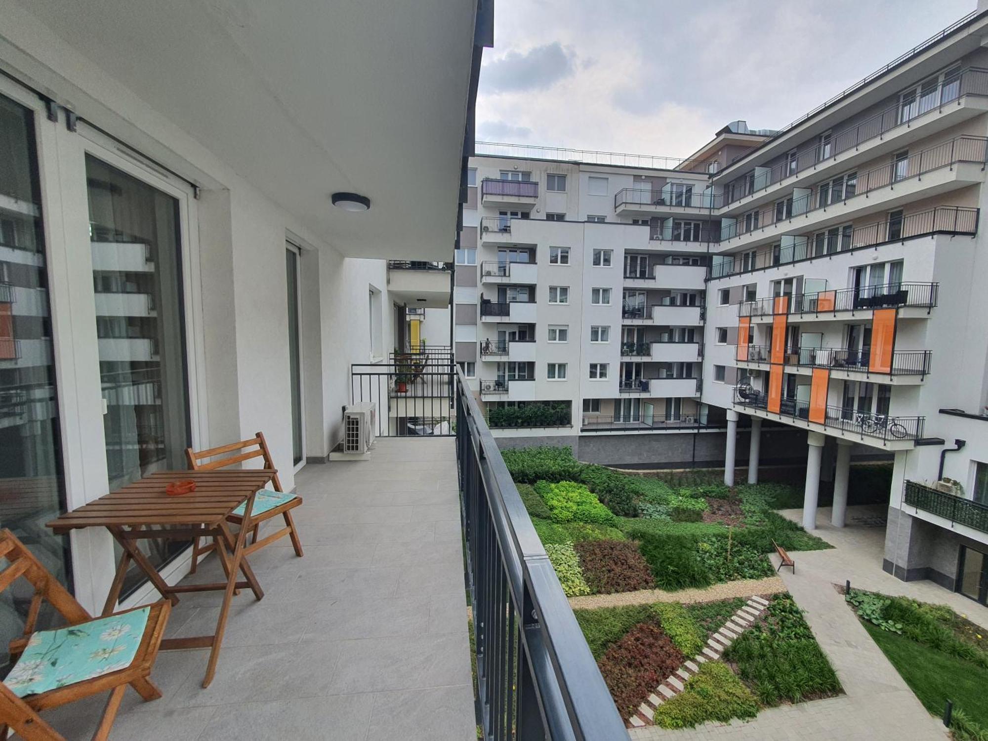 Park West Apartment - Free Parking بودابست المظهر الخارجي الصورة