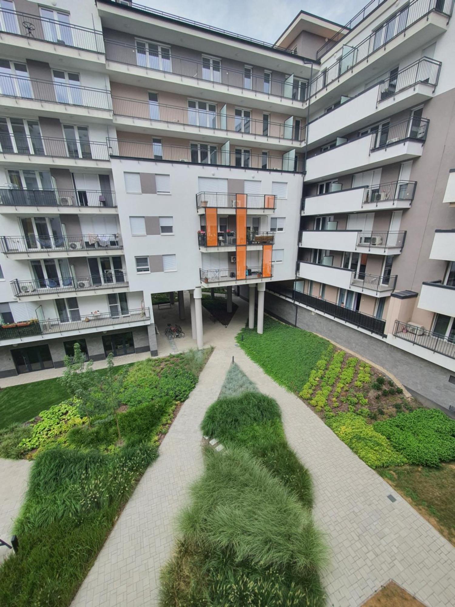 Park West Apartment - Free Parking بودابست المظهر الخارجي الصورة